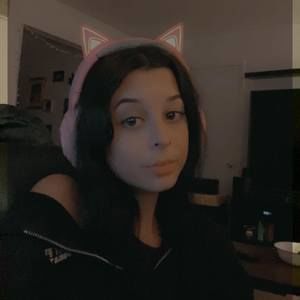 Meet your Posher, Lexie